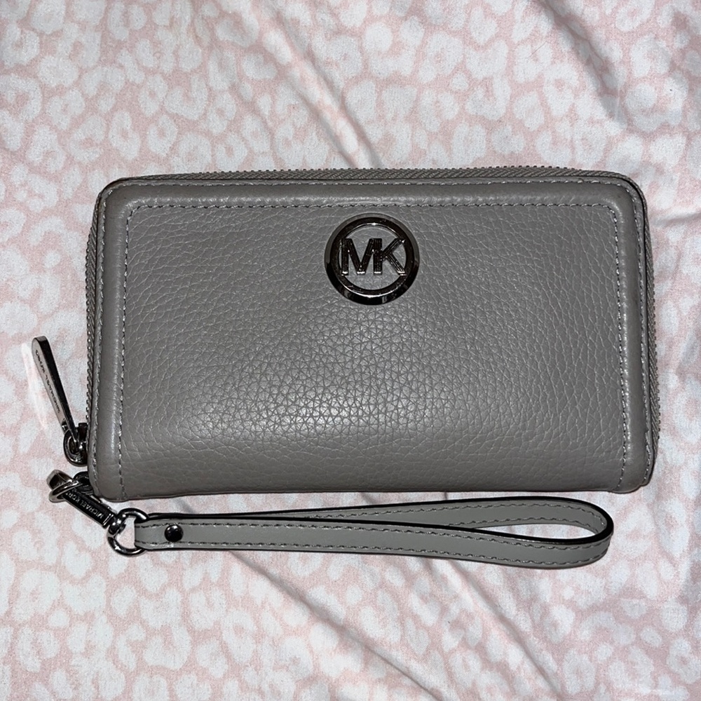 Michael Kors wristlet